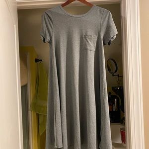 XS Lularoe Carly gray dress